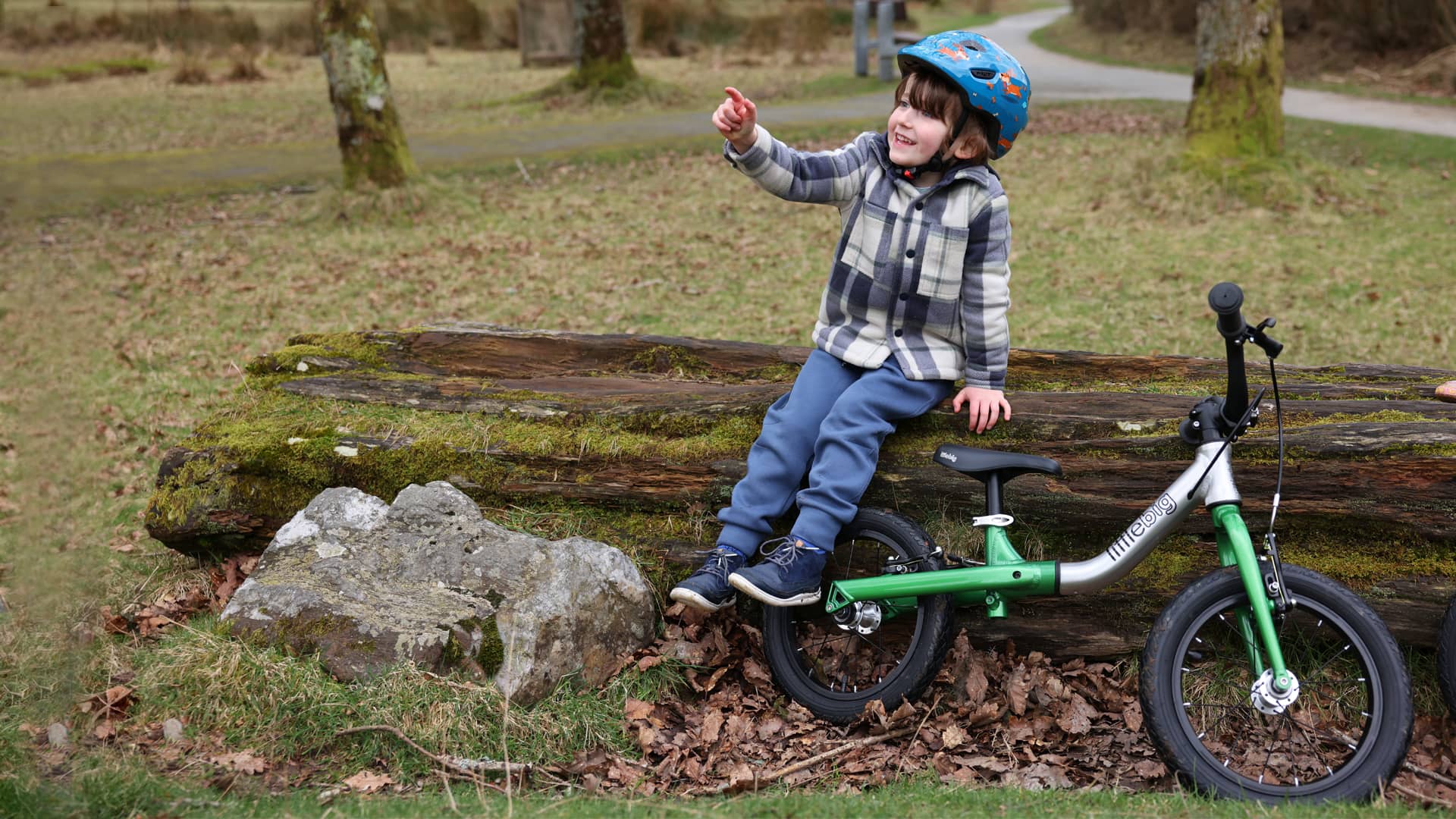 #colour_Jungle Green, LittleBig big balance | Boy aged 5 with the balance bike in big mode