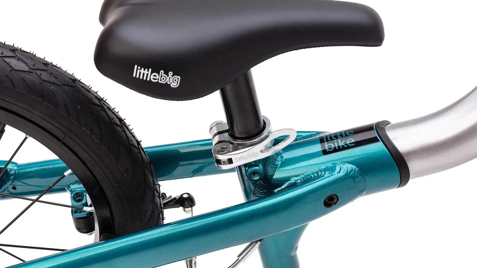 #colour_kingfisher blue, Lightweight yet durable components | Alloy frame and fork lightweight components plus front and rear hand brakes with air tyres and riser bars.