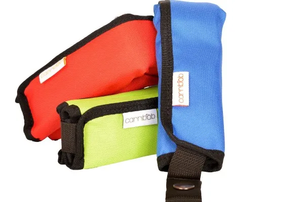 carribob shoulder carry strap for scooters, skateboards and balance bikes