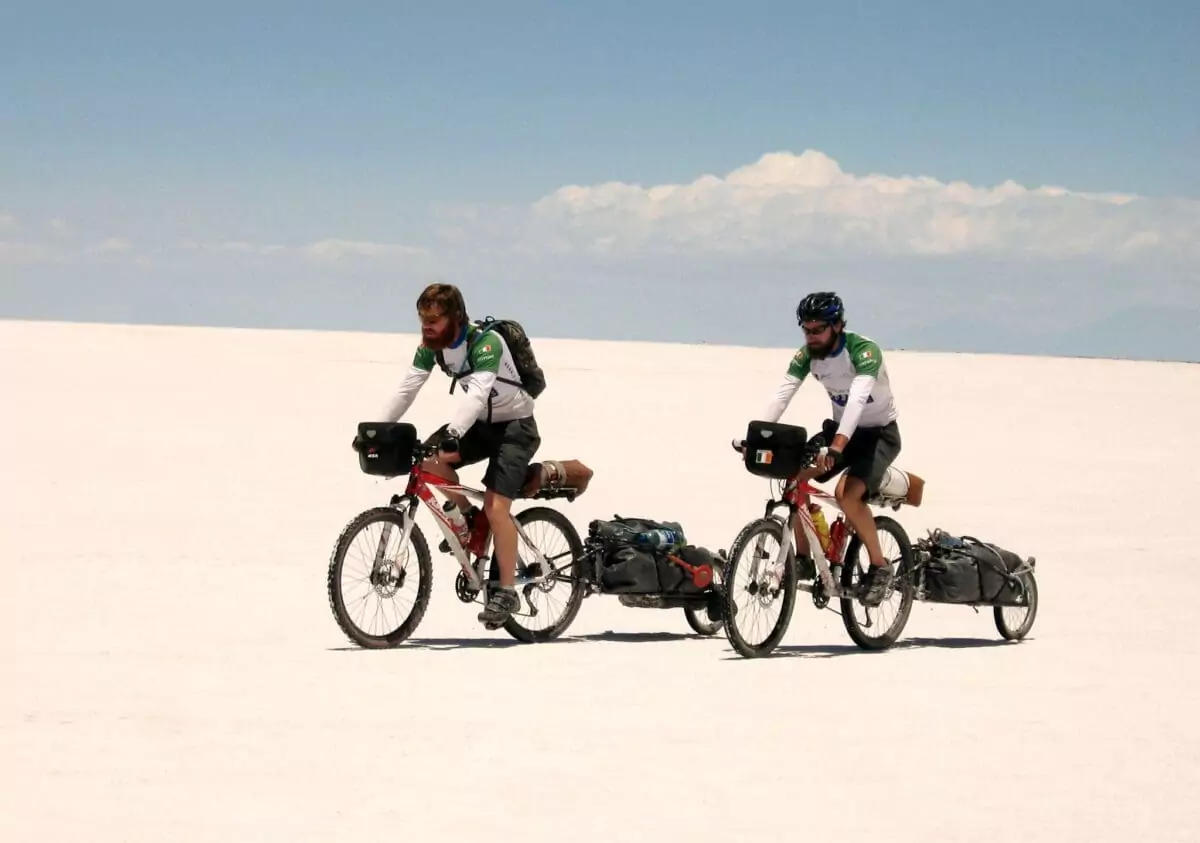 Simon Evans and Fearghal O Nuallain on the Salar de Uyuni in Bolivia