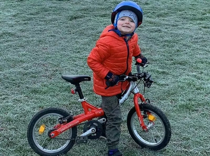 My son loves his bike all the way from when it was a balance bike to a pedal bike (without the faff of training wheels)